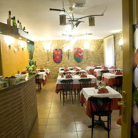 Aparthotel Fonda Bohemia Riuot Montblanc Zewnętrze zdjęcie