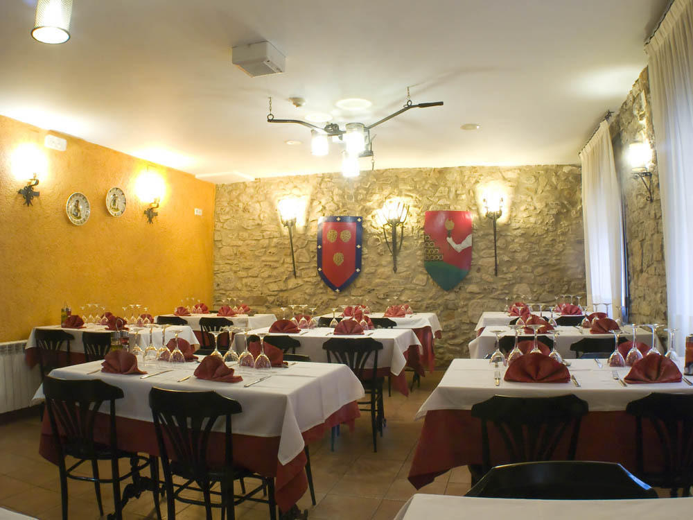 Aparthotel Fonda Bohemia Riuot Montblanc Zewnętrze zdjęcie