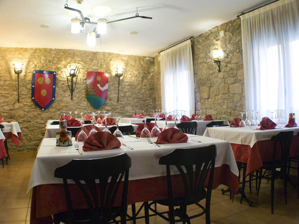 Aparthotel Fonda Bohemia Riuot Montblanc Zewnętrze zdjęcie